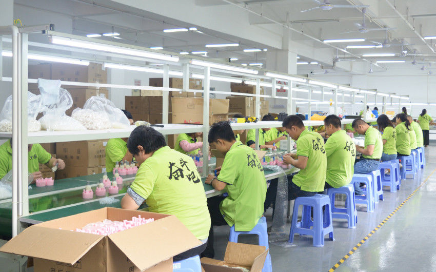 Shenzhen Xiaohongbao Technology Co., Ltd. خط إنتاج المصنع